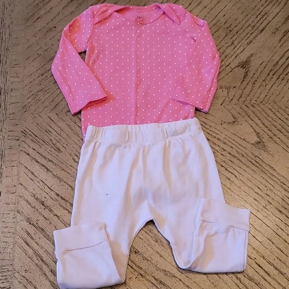 12 month girls Carters long sleeve onsie and pants